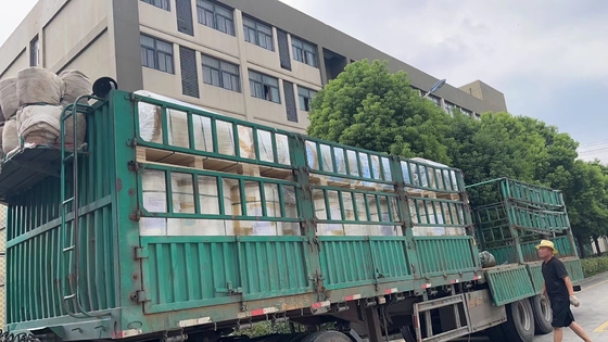 Lemparan Film Polyethylene MOPP Putih Lempar Tahan Air Fleksibilitas Baik 0.04-0.15mm