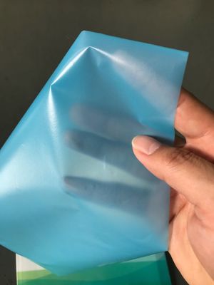 Aplikasi Pita Perekat Diri Warna Biru Film Rilis PE 40 Mikron 0,04mm